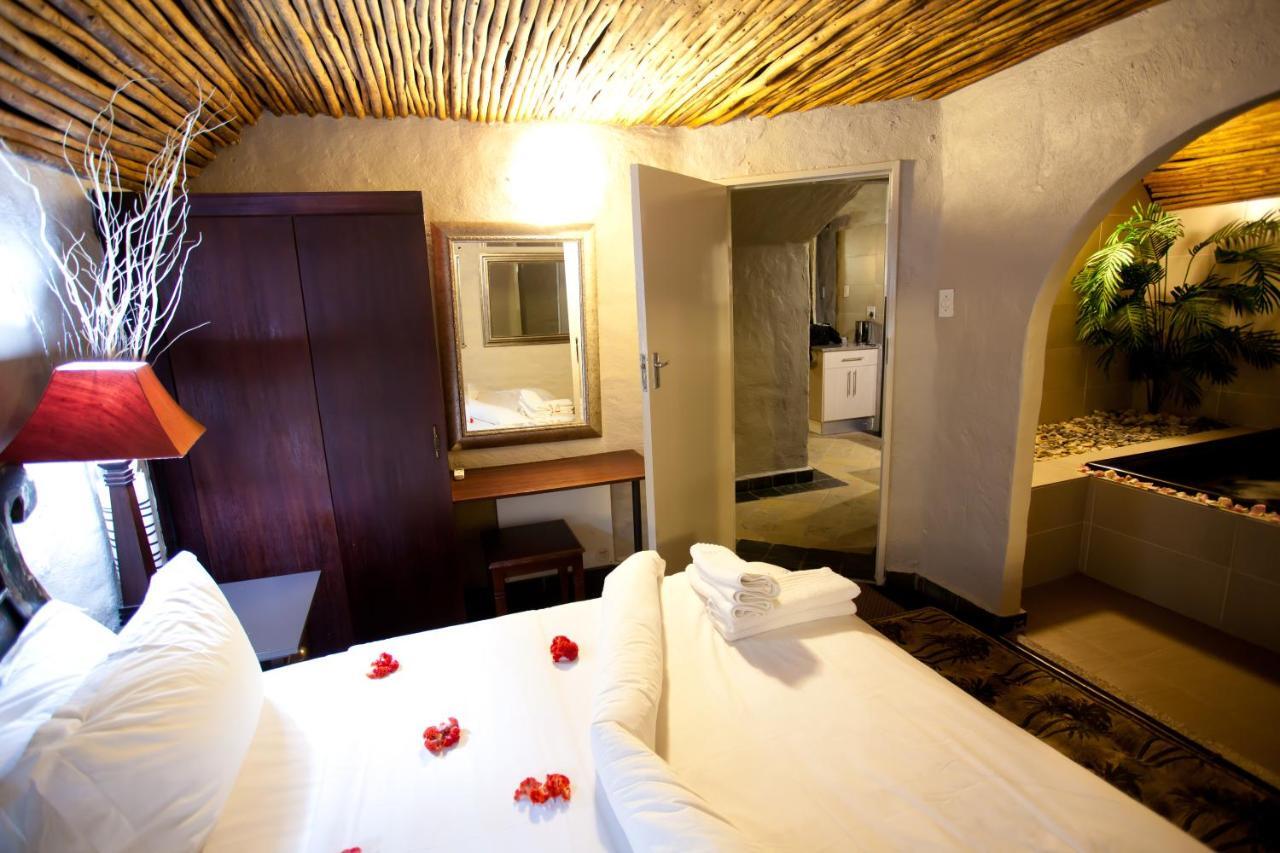 Umuzi Hotel 3*